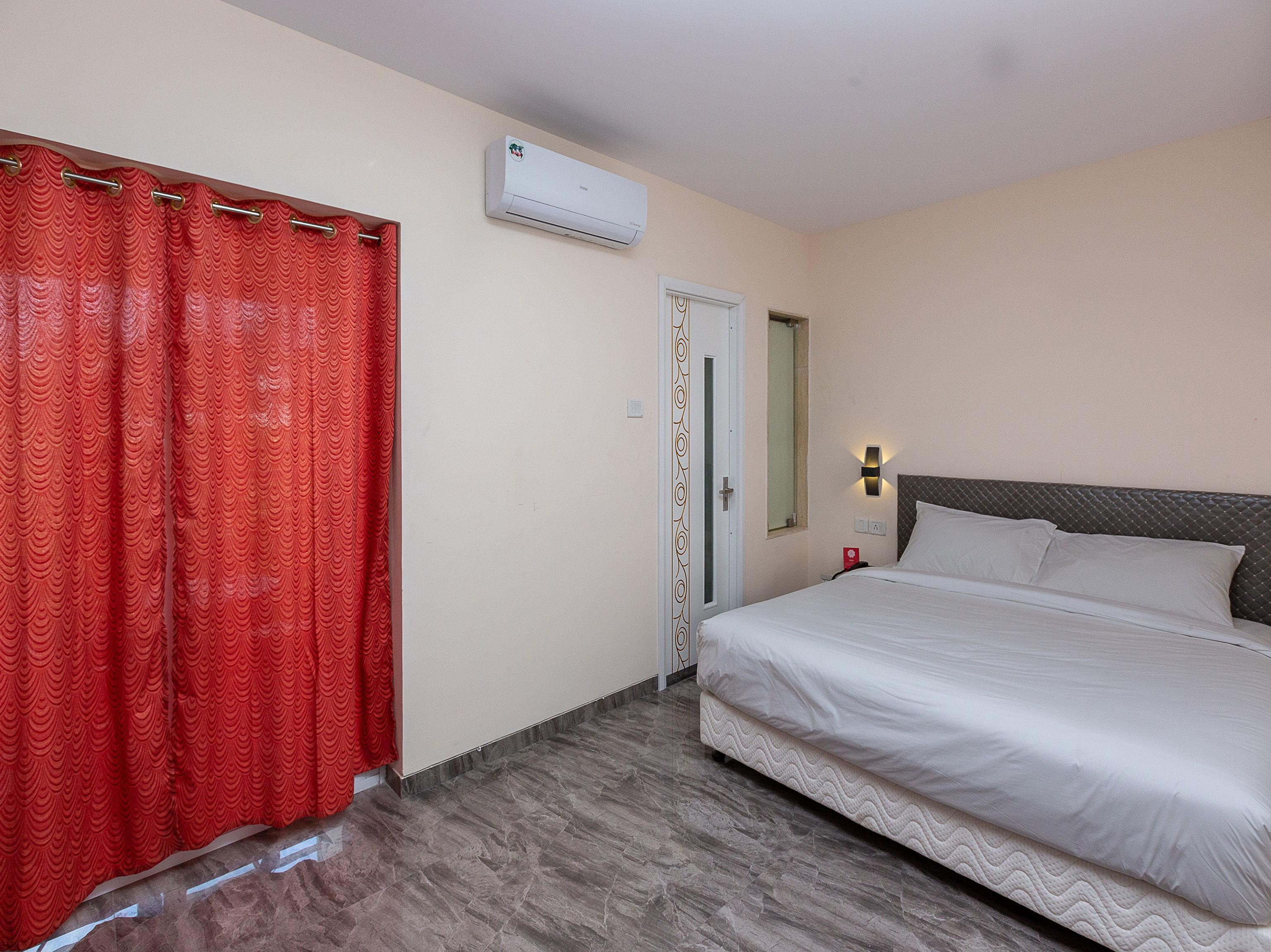 Oyo 20021 Flagship Siruseri Omr Hotel