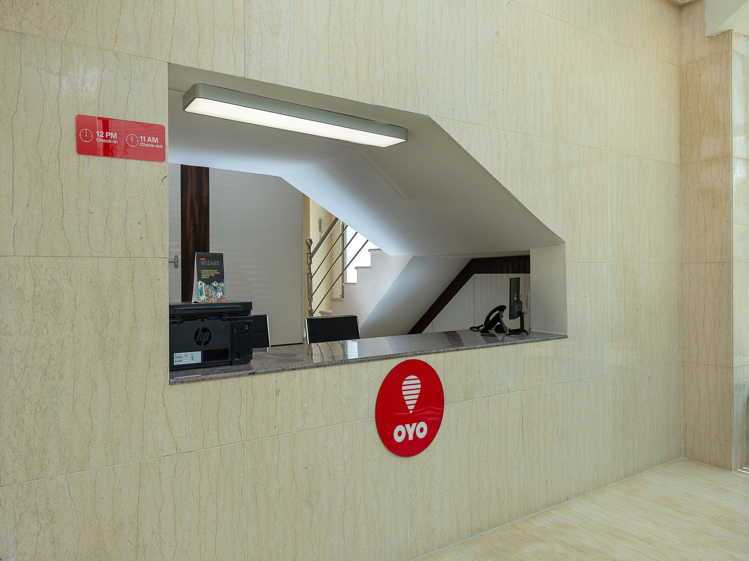 Oyo 20021 Flagship Siruseri Omr Hotel 3*